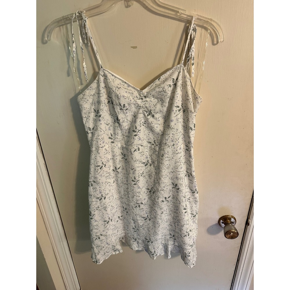 Ivy + Main Floral Mini Dress White Blue Sweetheart Tie Strap Smocked Back XL